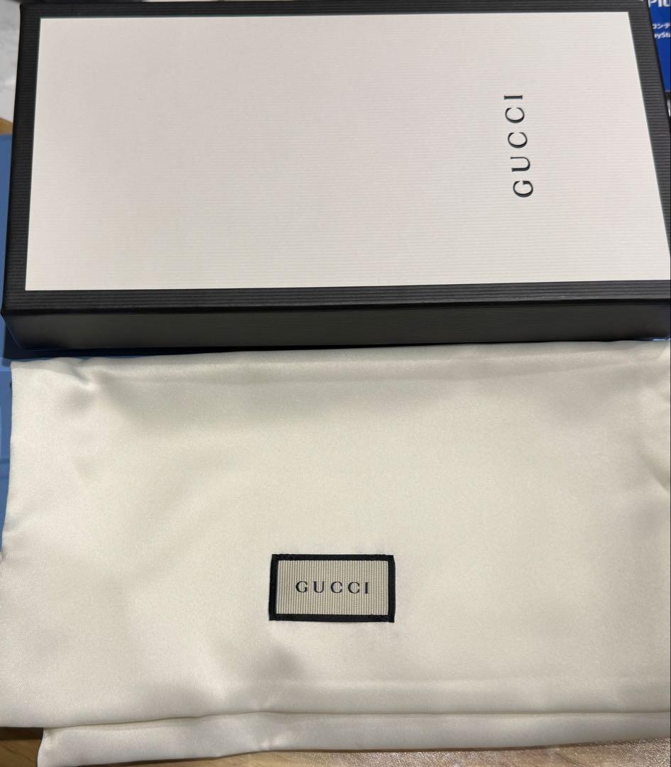 GUCCI メンズ財布 GGエンブレム