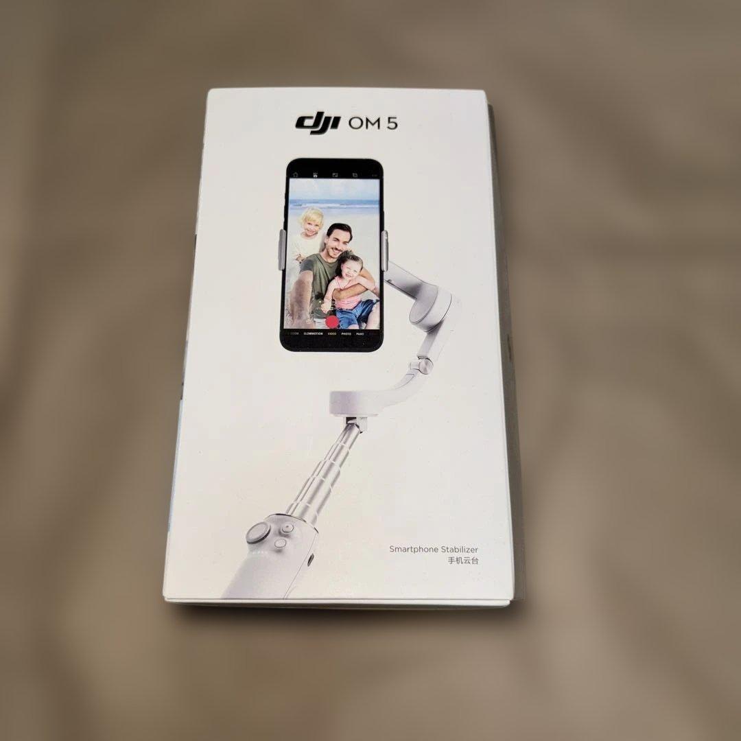 DJI OM 5 スマートフォンスタビライザー(1回のみ使用)