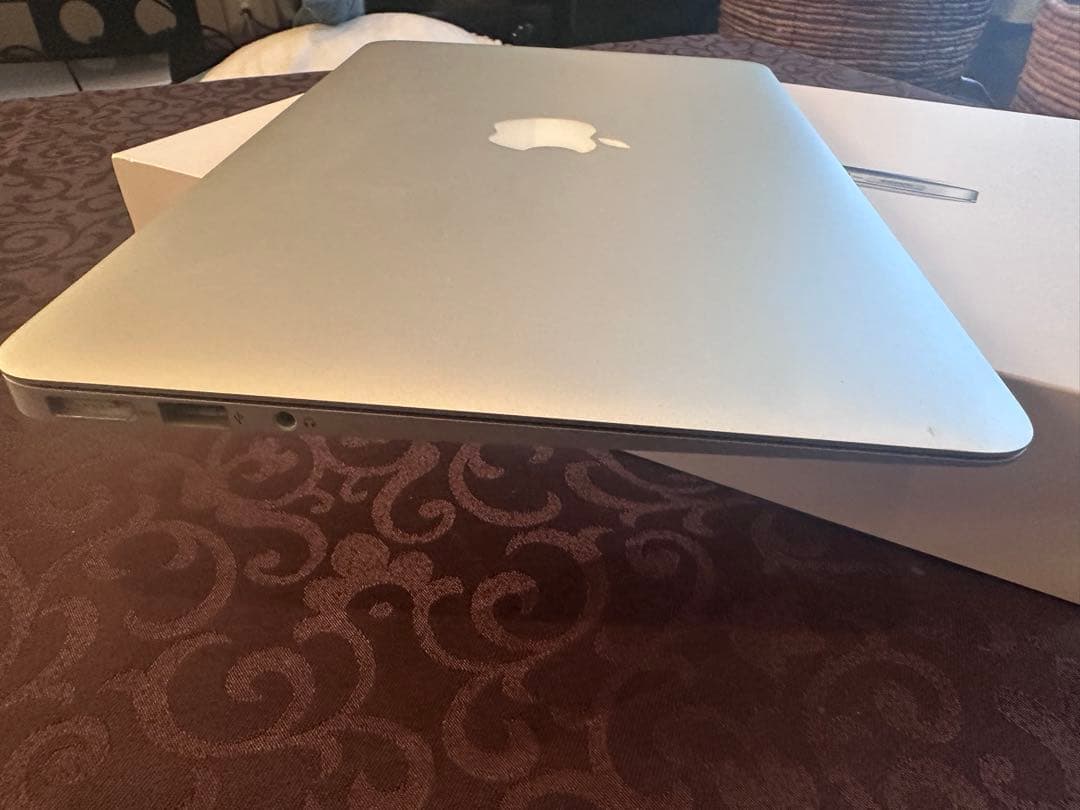 MacBook Air 11(Mid 2012)i7/８GB/256GB