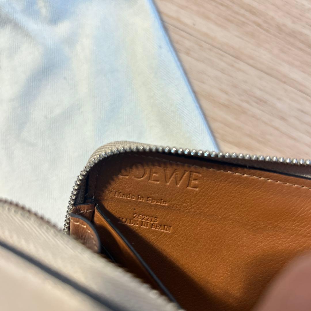 LOEWE ロエベ 【アナグラム】ラウンドファスナー