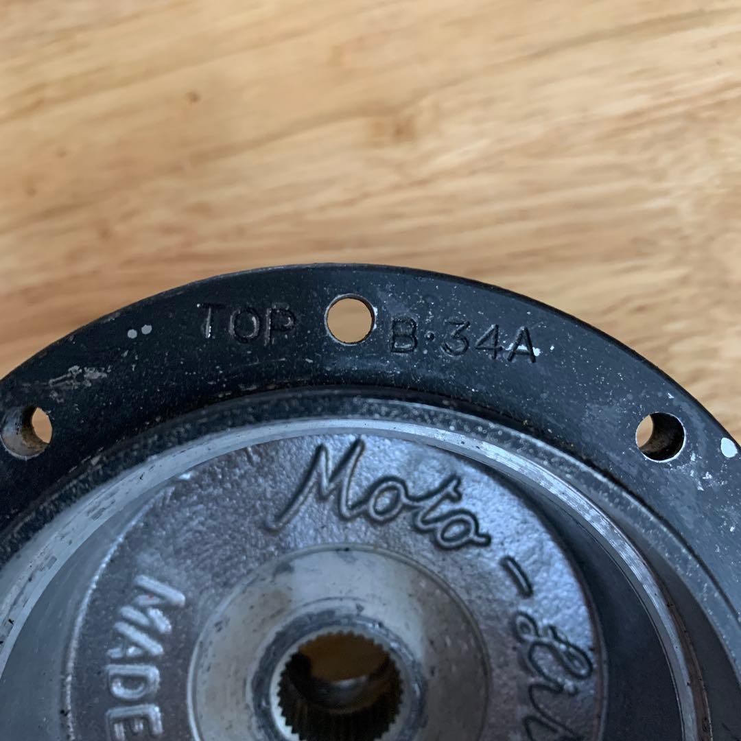 ディフェンダー用　モトリタ　ステアリングボス　36山(スプライン)イングランド製