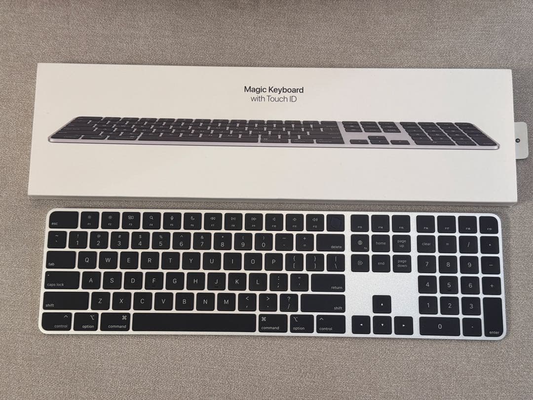 Magic Keyboard with Touch ID US配列 ブラック