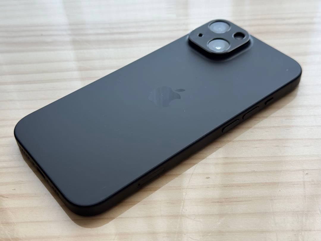 iPhone15 128GB ブラック 美品 付属品付き