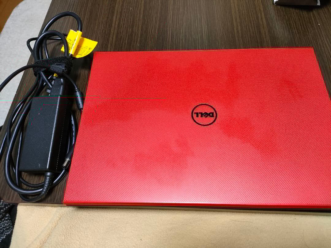DELL ノートPC レッド Intel Core i3