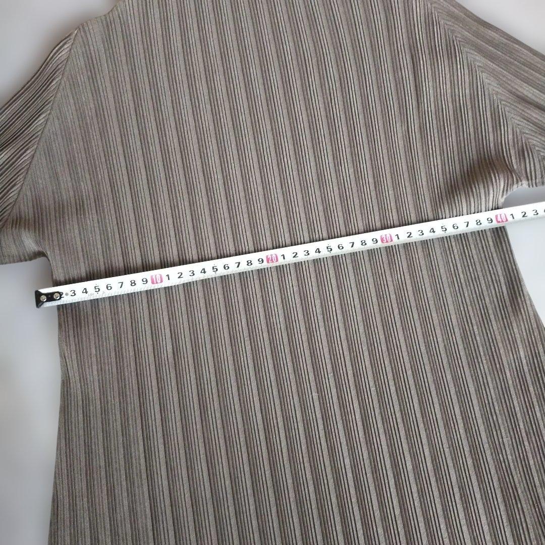 イッセイミヤケのハイネックチュニック