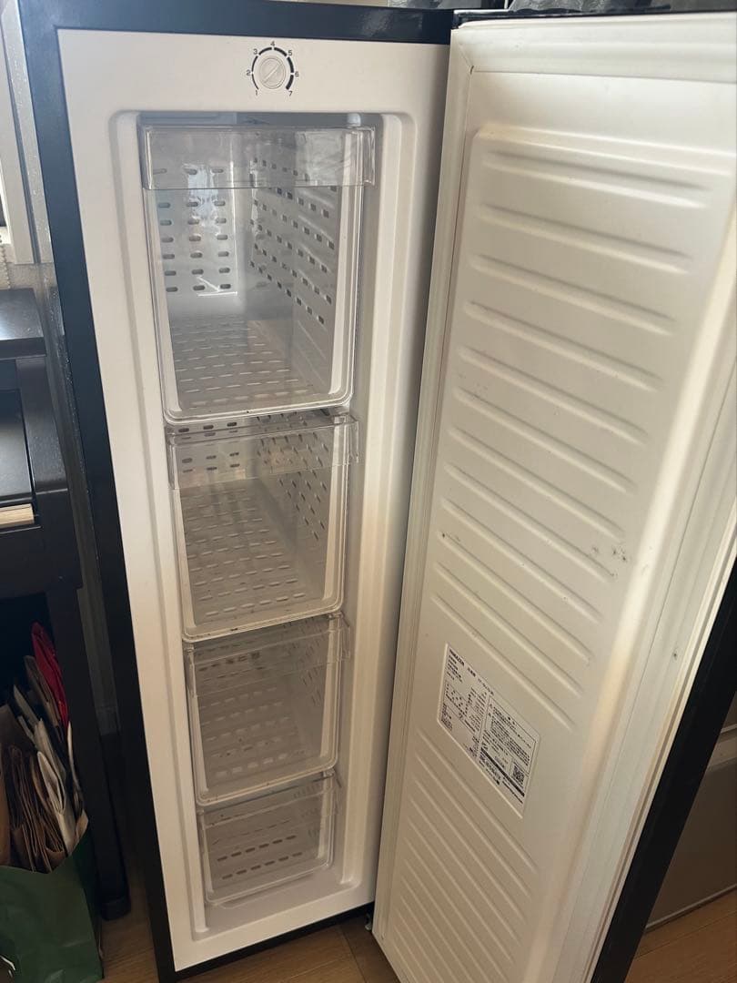 【直接引き渡し/東京都国立市】YAMAZEN 冷凍庫 YF-SU70(B)70L