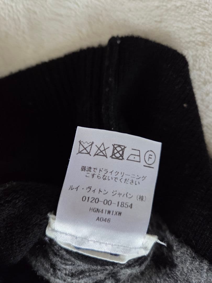 LOUIS VUITTON カシミアニット