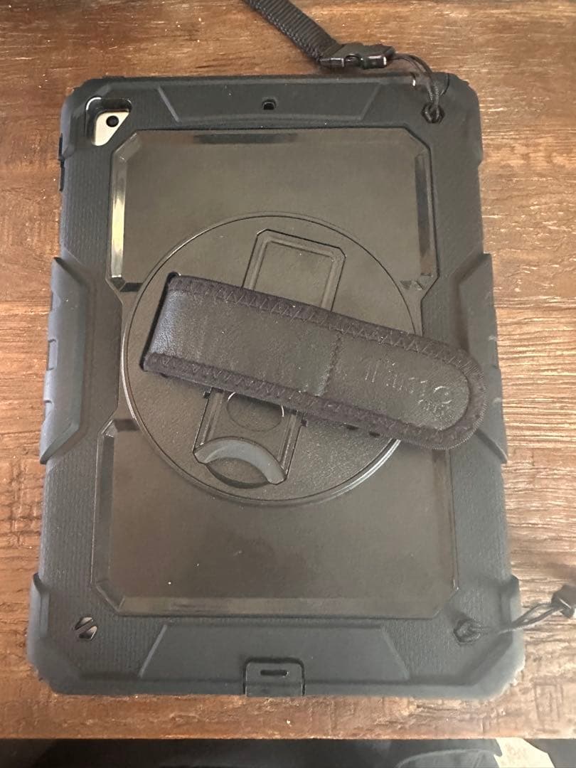 整備済み品iPad 第６世代Wi-Fi + Cellular 32GB シルバー