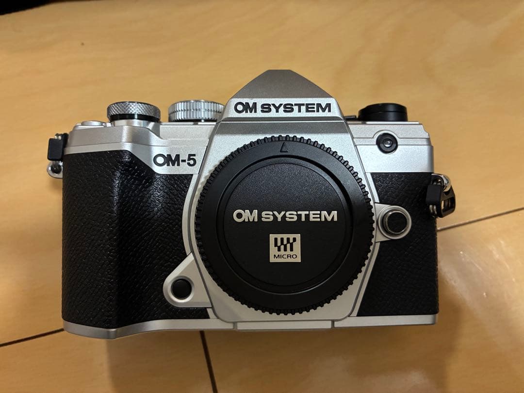 【タイムセール】OM SYSTEM OM-5 ミラーレスカメラ シルバー