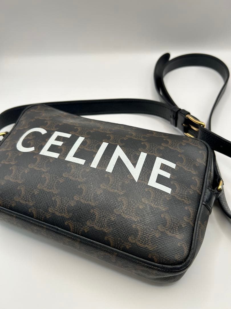 [美品]CELINE ショルダーバッグ ロゴ入り