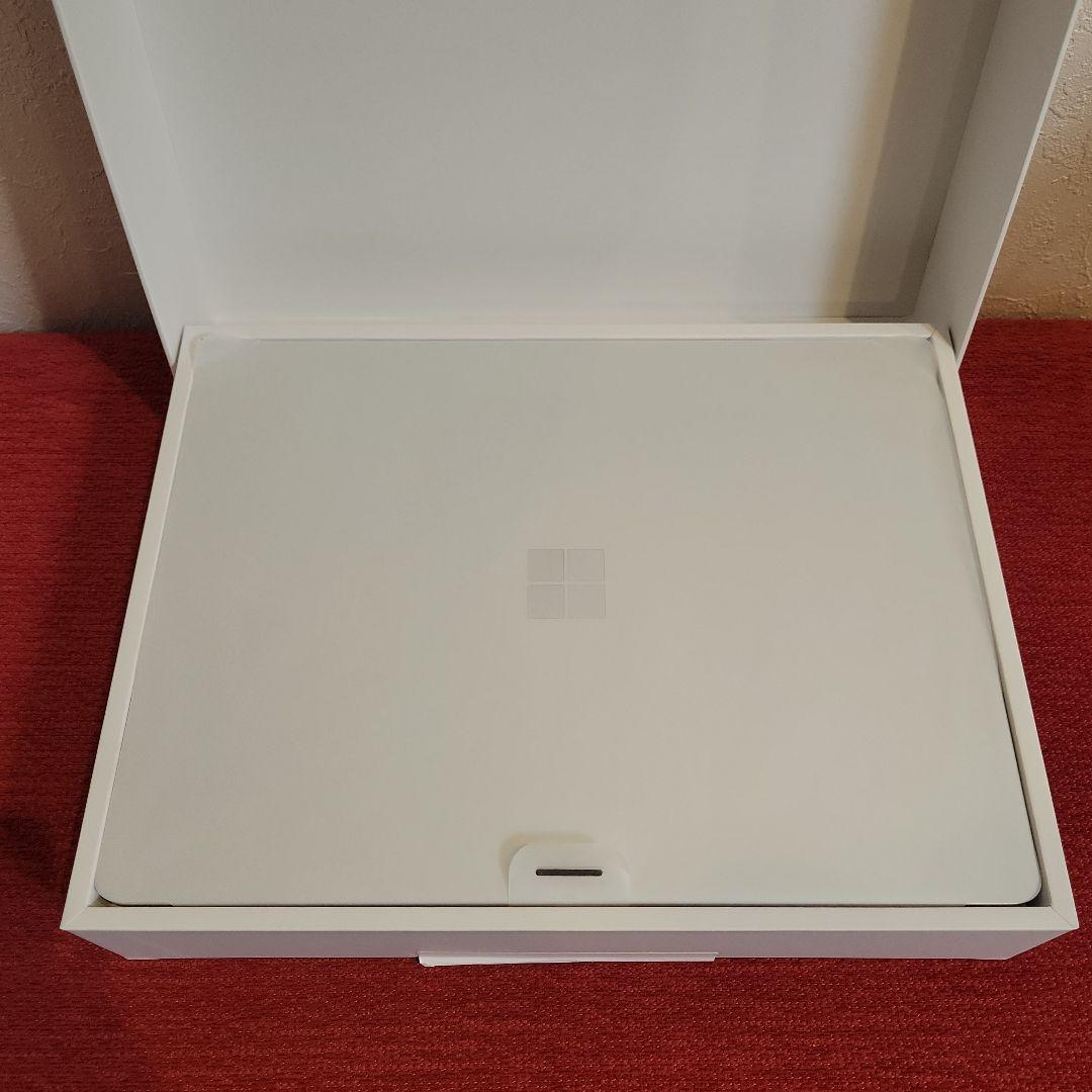 Microsoft Surface Laptop13インチ2095開封未使用品