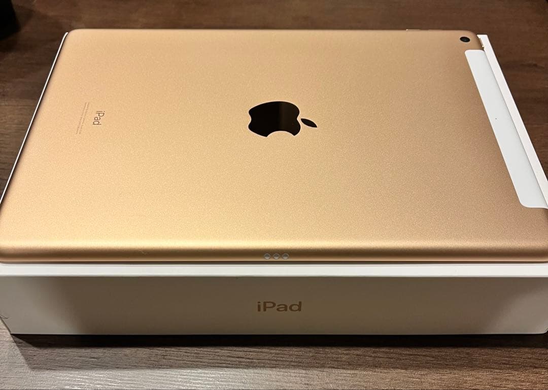 iPad (第7世代)ローズゴールド 本体 32GB Wi-Fi セルラーモデル