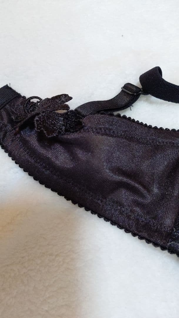 サルート　salute ブラジャーショーツセット75g F75 L 黒