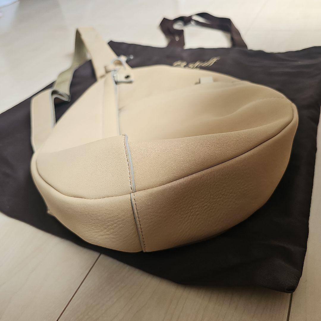 【美品】B.stuff ☆ボティバッグ