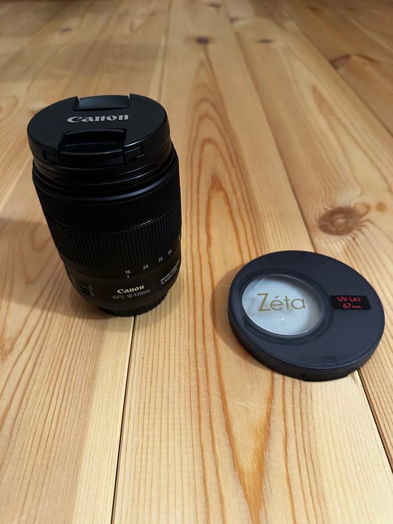 Canon EF-S 18-135mmF3.5-5.6 IS USMズームレンズ