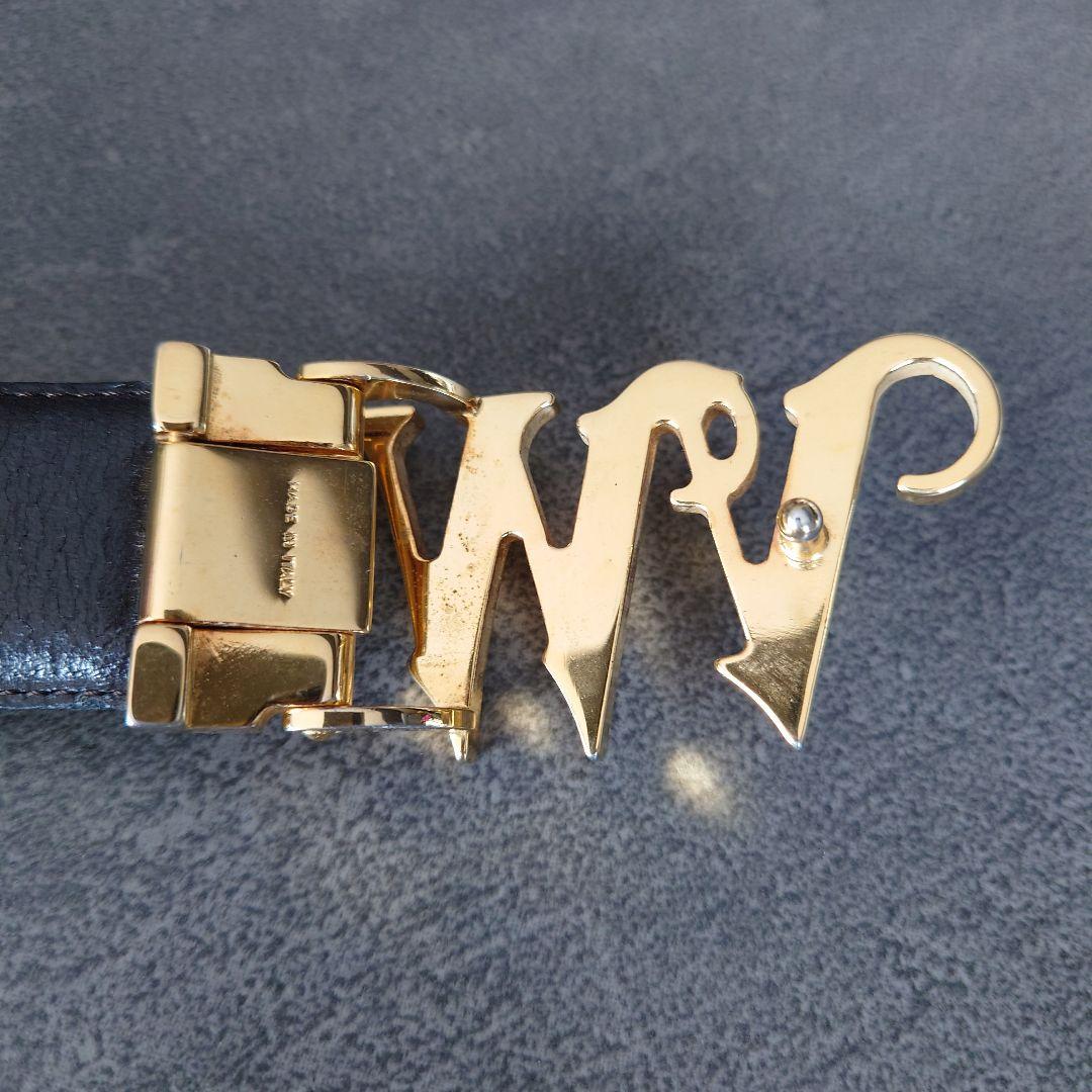 Vivienne Westwood　ロゴベルト