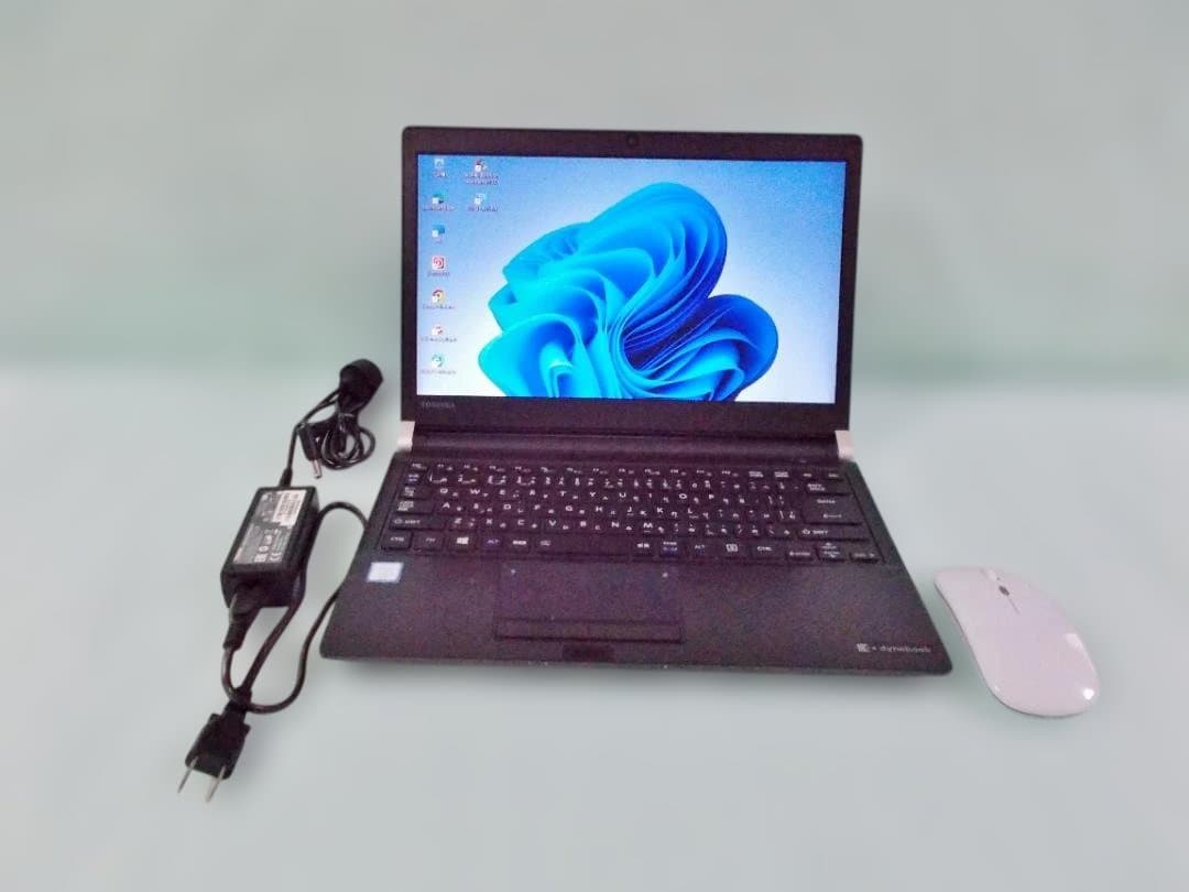 TOSHIBA DYNABOOK 軽量ノートPC マウス付き（14）