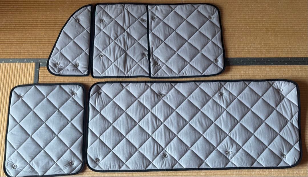 【さっぺい様】ハイエース　マルチシェード　アイズ　リアセット