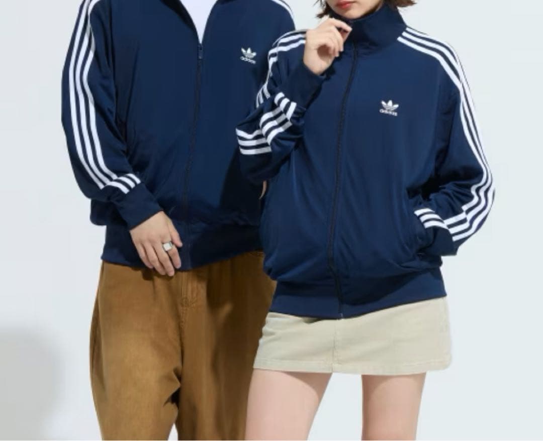 新品アディダスアディカラークラシックスルーズ ファイヤーバード トラックトップ☆