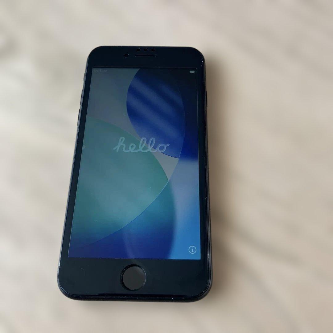 Apple iPhone SE 第二世代ブラック 本体　SIMフリー　制限なし