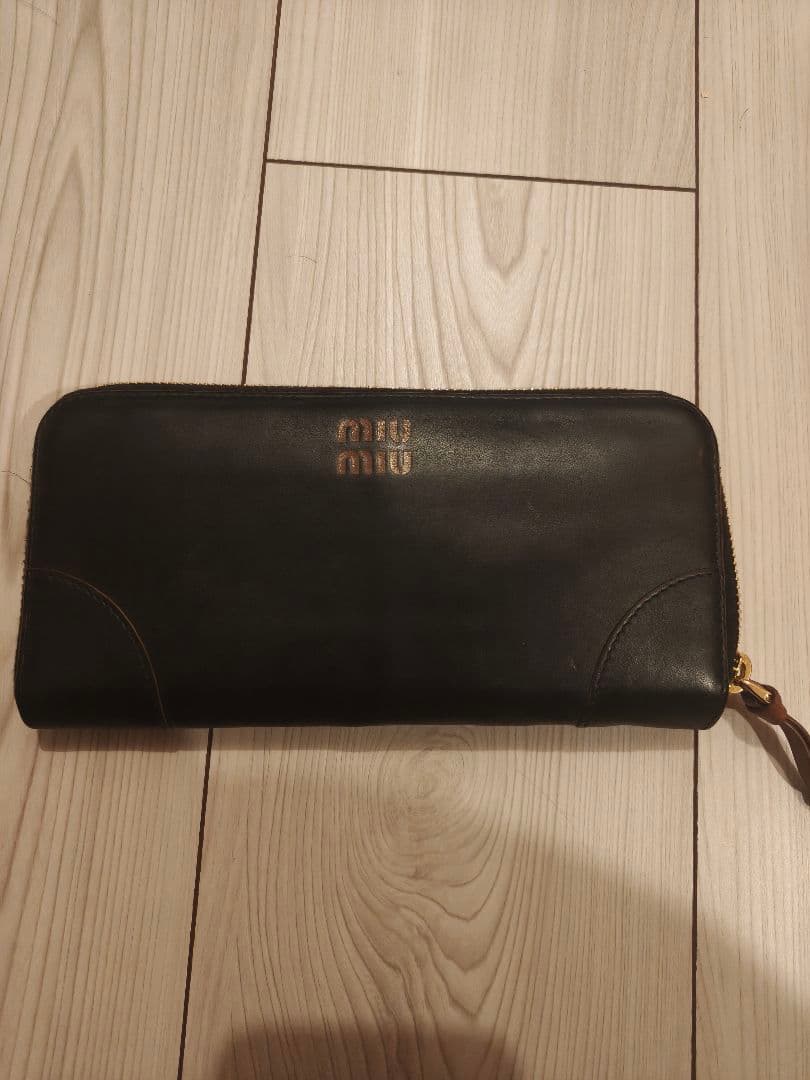 MIU MIU prada ブラック 長財布