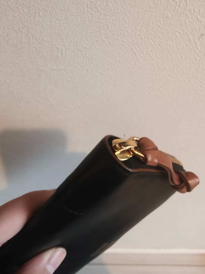 MIU MIU prada ブラック 長財布