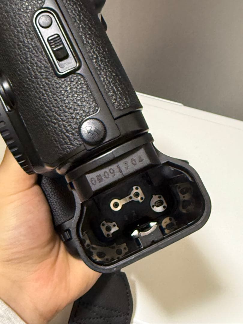 【新品同様】Canon EOS-1N フィルム一眼レフ