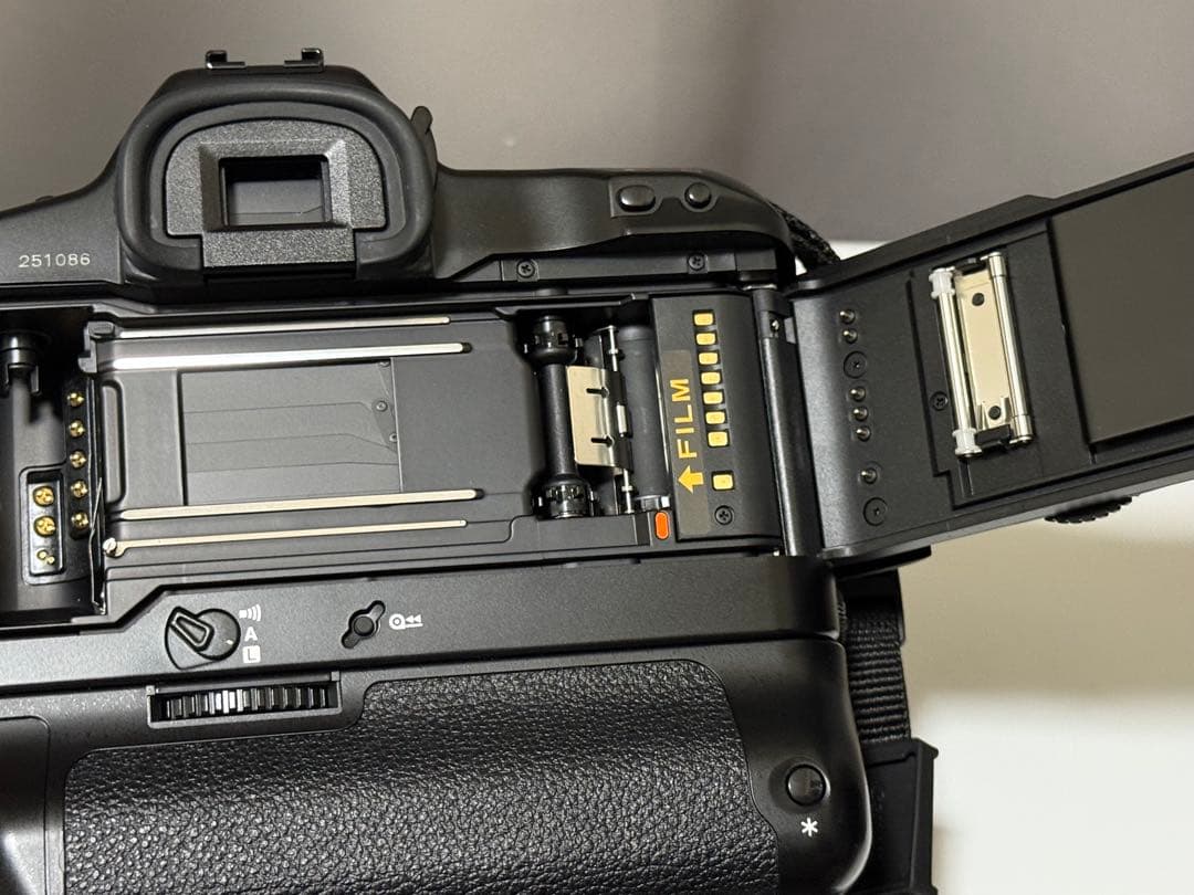 【新品同様】Canon EOS-1N フィルム一眼レフ
