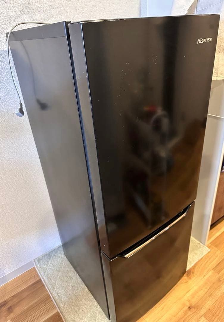 【送料込】 Hisense冷蔵庫150LHR-D15CB 2019年製