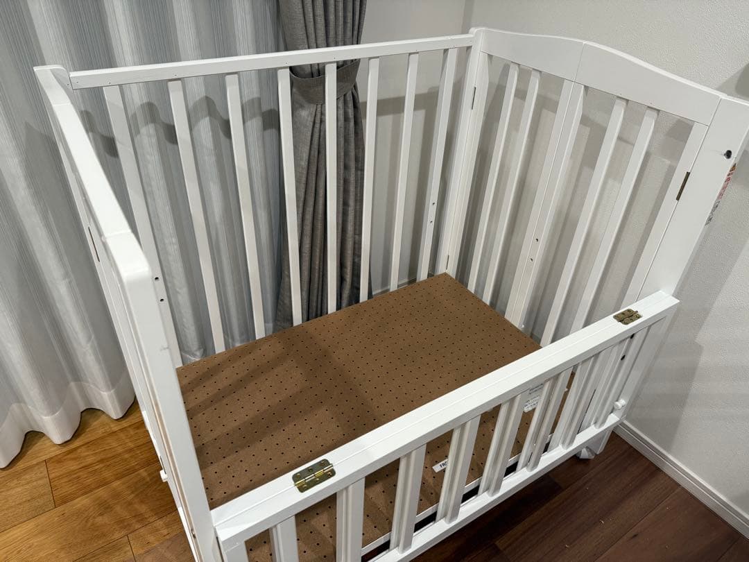 【送料込】カトージ 折りたたみミニベビーベッド 60x90cm