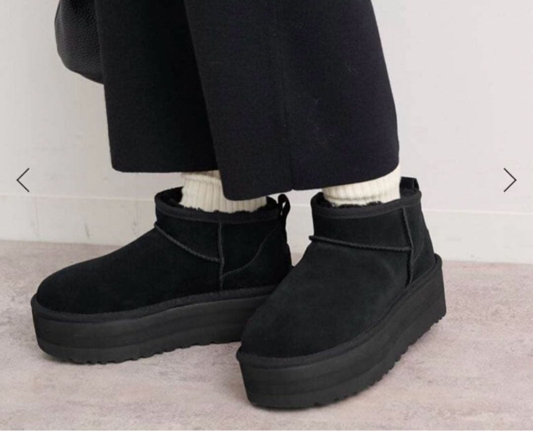 UGG ウルトラ　ミニ プラットフォーム　厚底ムートンブーツ　23cm UK4