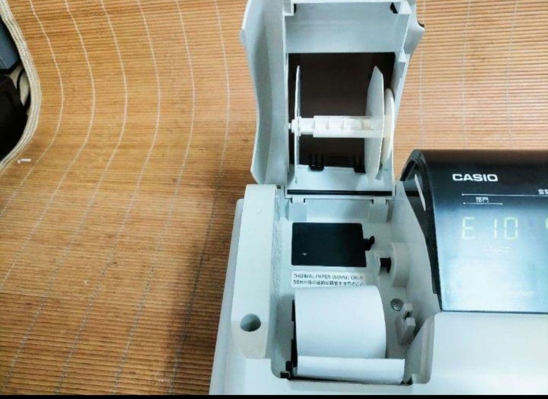 カシオレジスター　TE-M80　中古品　人気機種感熱紙　送料無料　753698