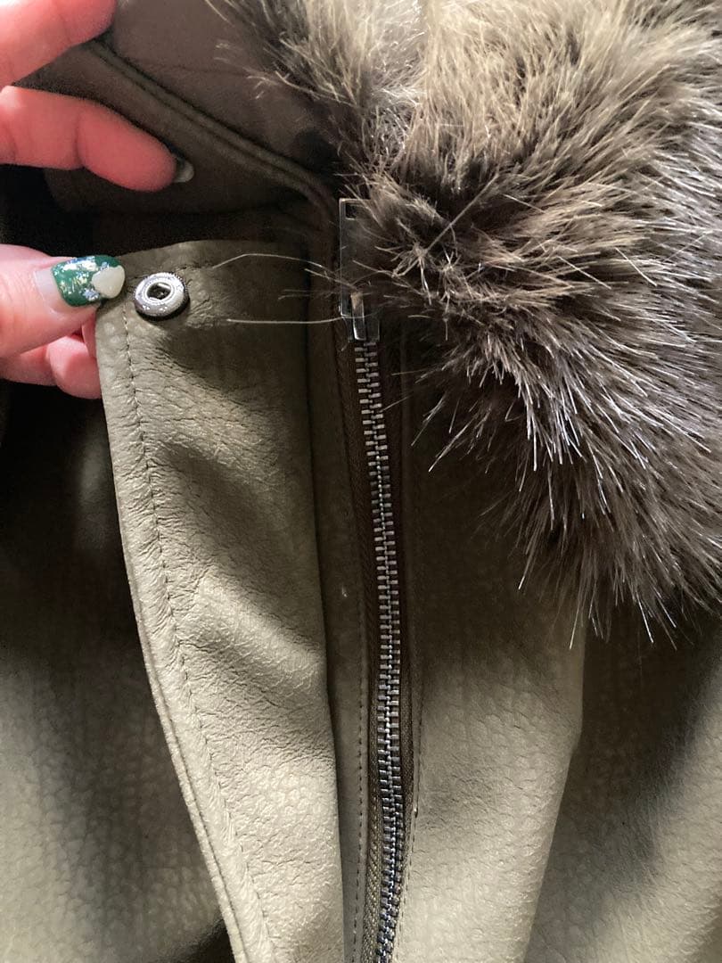 ASK 様ZARA カーキ　デタッチャブルカラー　スエード風JKファー取り外し可