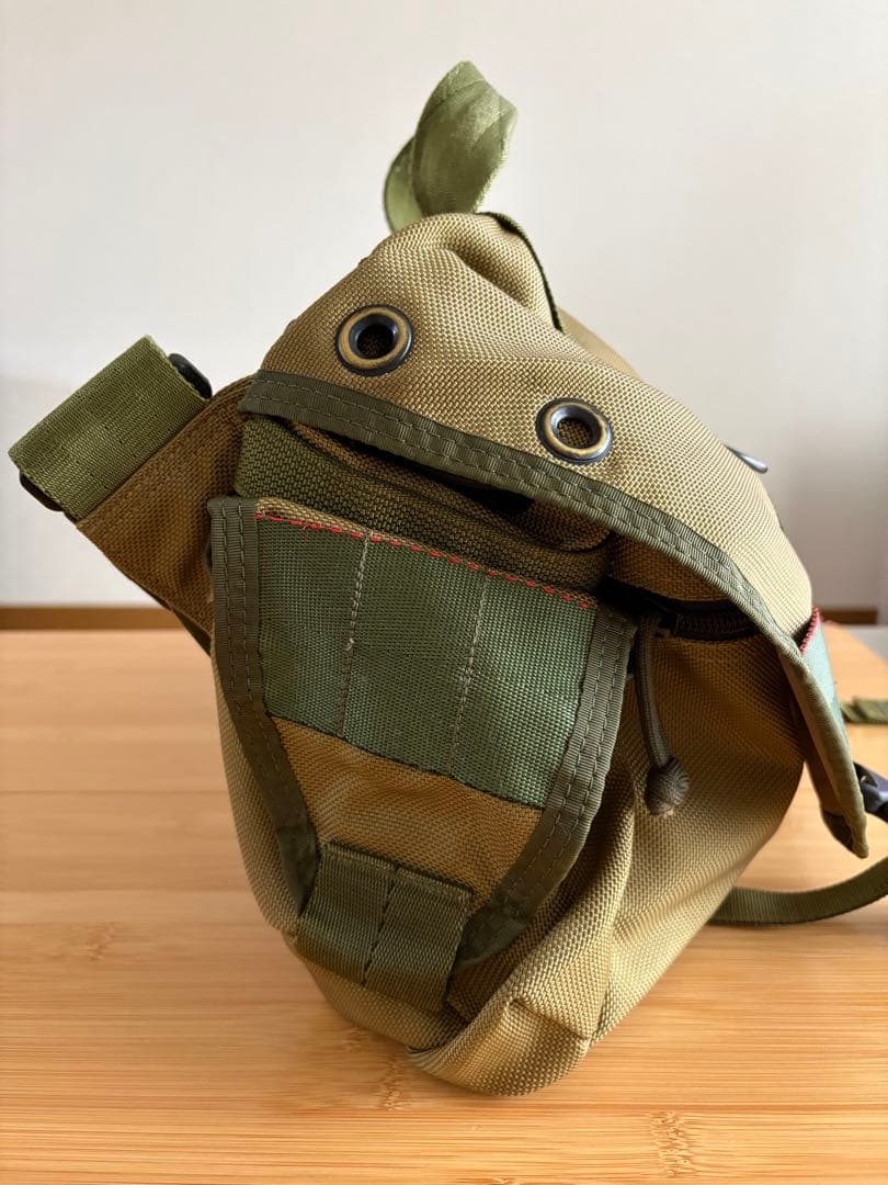 BRIEFING ブリーフィング　ランス2 　メッセンジャーバッグ　グリーン