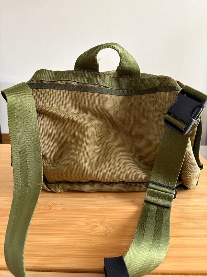BRIEFING ブリーフィング　ランス2 　メッセンジャーバッグ　グリーン