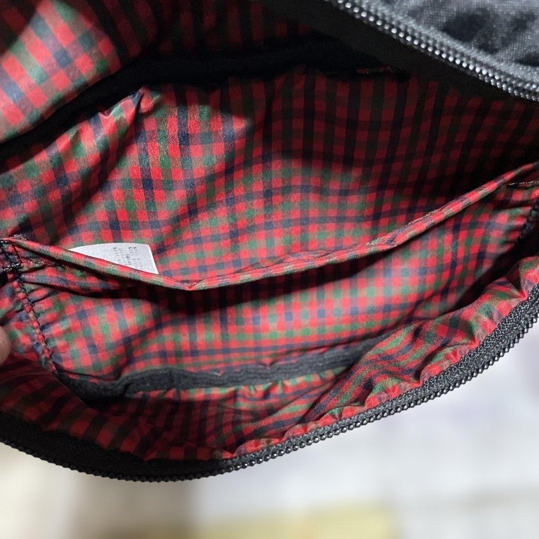 ファミリア　ボディバッグ