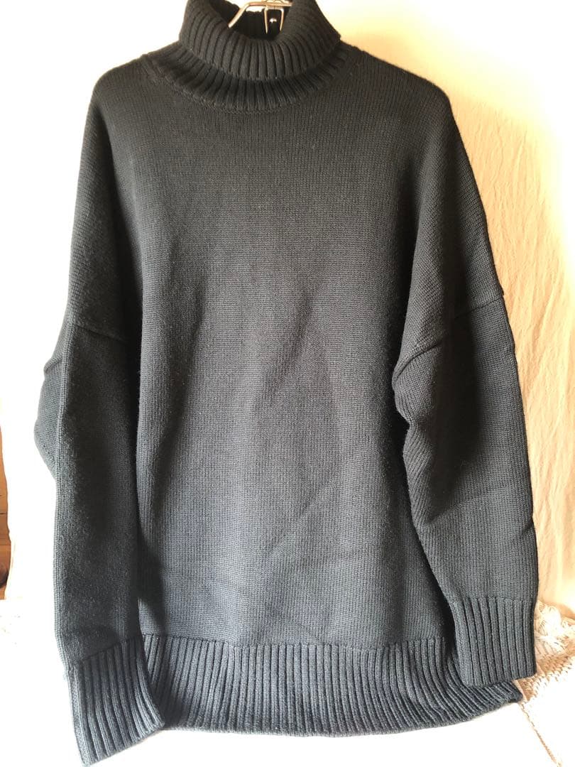 CINOH オーバーサイズ ハイネックニット ブラック