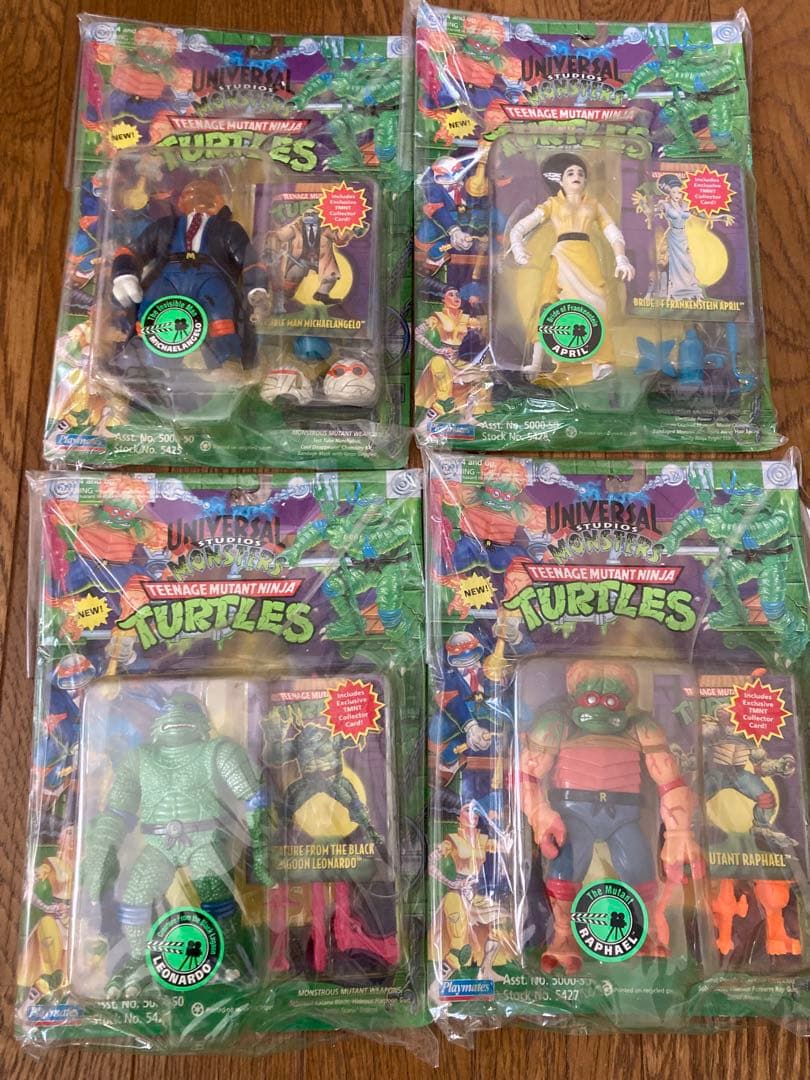 タートルズ　ユニバーサルモンスター　4体セット　TMNT