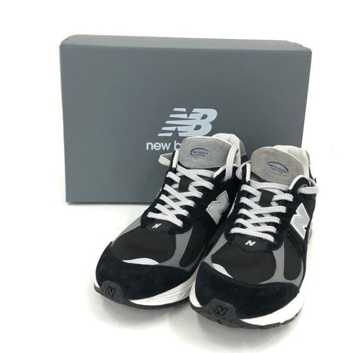m*r様 New Balance スニーカー ブラック/グレーM2002RXD