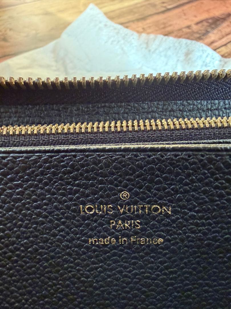 LOUISVUITTON ルイヴィトン　モノグラム　財布　ジッピー　ウォレット