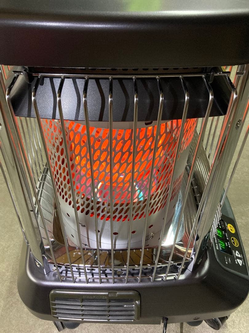 y*u様 送料無料‼ 大型　業務用ストーブ　ダイニチ　ブルーヒーターFM-183