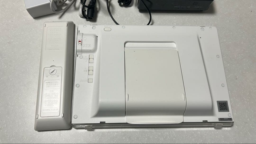 panasonicプライベートビエラUN-10E10-W テレビ