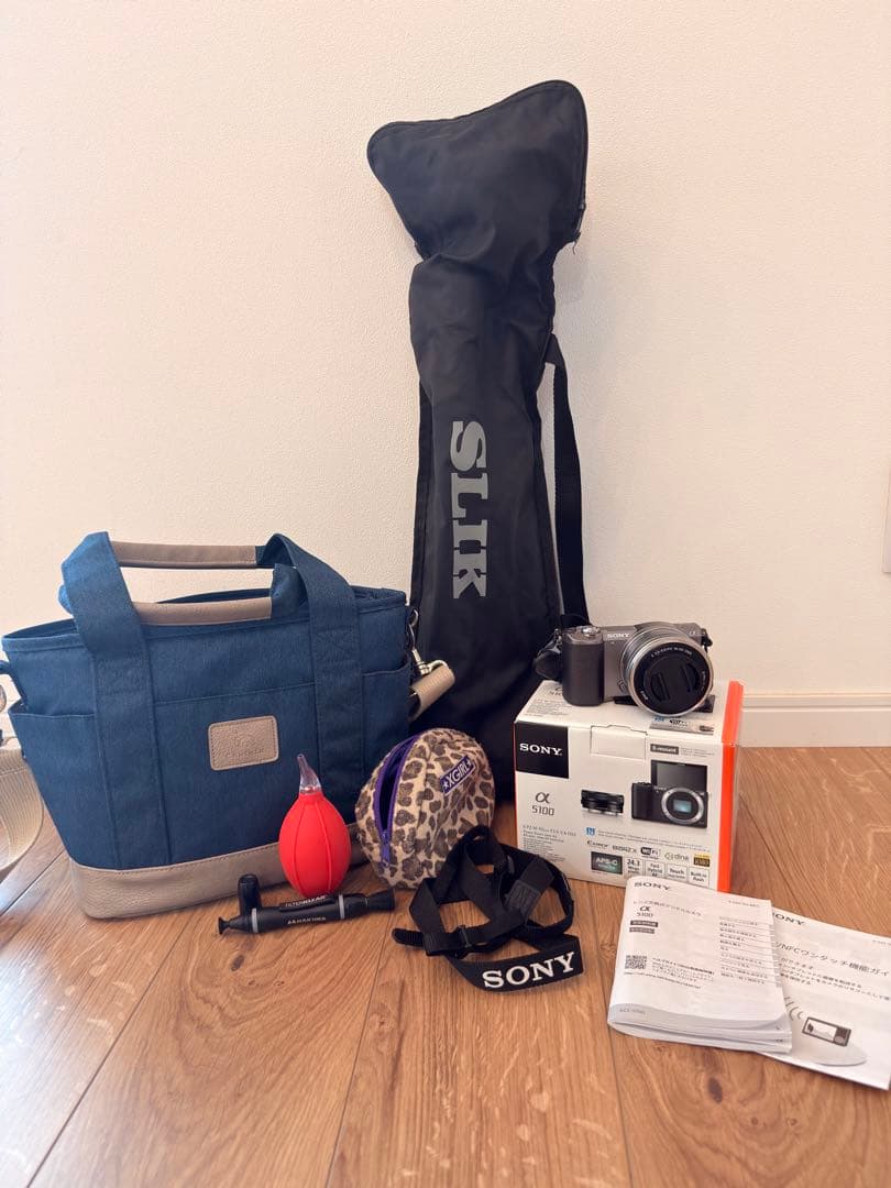 SONY α5100 ミラーレスカメラ 本体と付属品