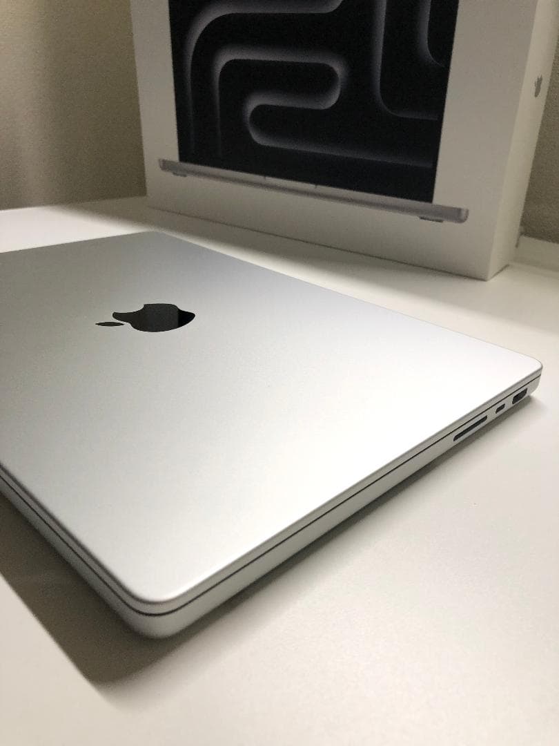MacBook Pro 14インチ M5チップ 24GB 1TB US配列