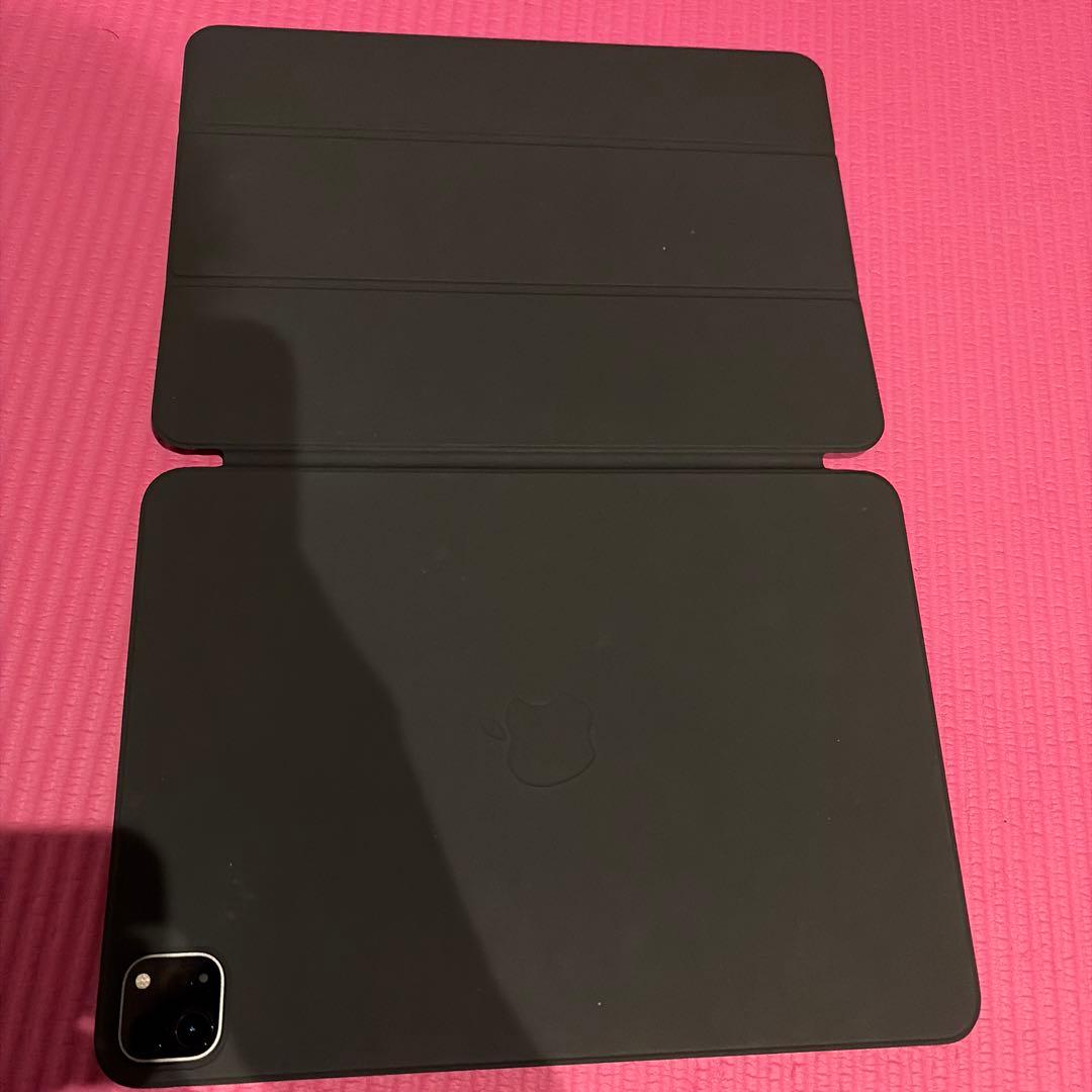 iPad Pro 第四世代グレー 専用カバー付き