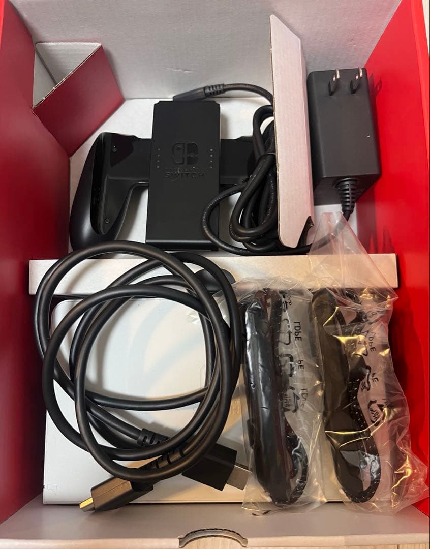 Nintendo Switch 有機ELモデル本体　ホワイト