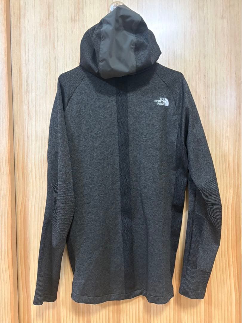THE NORTH FACE ハイブリッドアンビションフーディ　NT 62190