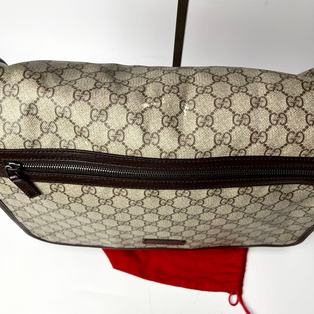 大容量/A4サイズ収納可能✨グッチ メッセンジャーバッグ GG柄 シェリーライン
