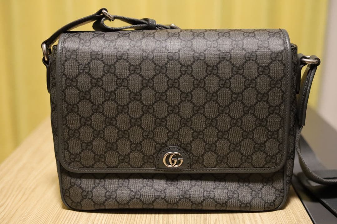 グッチ【美￼品】オフィディア メッセンジャーバッグ GGスプリームキャンバス