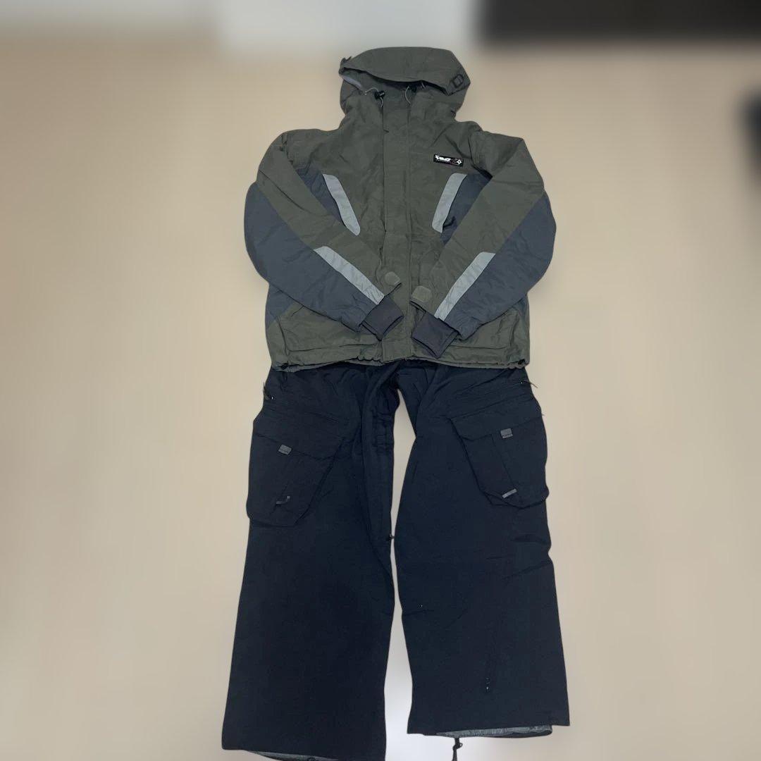 GUSH スノーボードウェア 上下セット